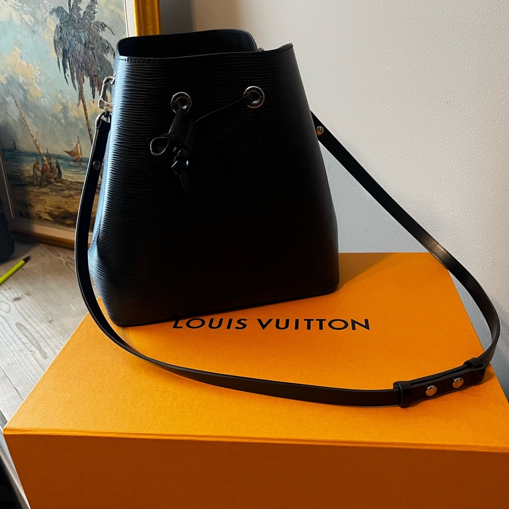 Authentic Louis Vuitton NéoNoé MM